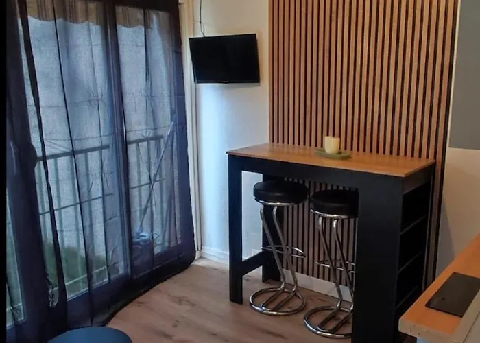 Le Clos Des Bains Apartment