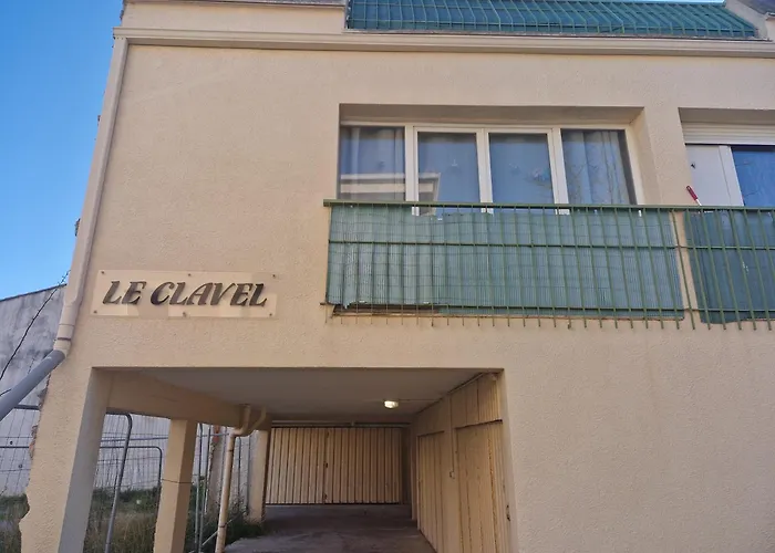 Le Clos Des Bains Apartment